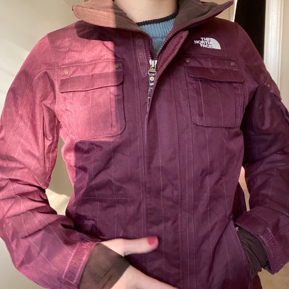 North Face snowboarding jacket - Picture 1 of 6